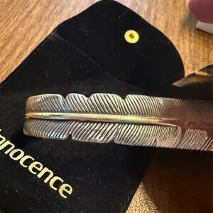 INNOCENCE 925 SILVER FEATHER CUFF BRACELET - unisex